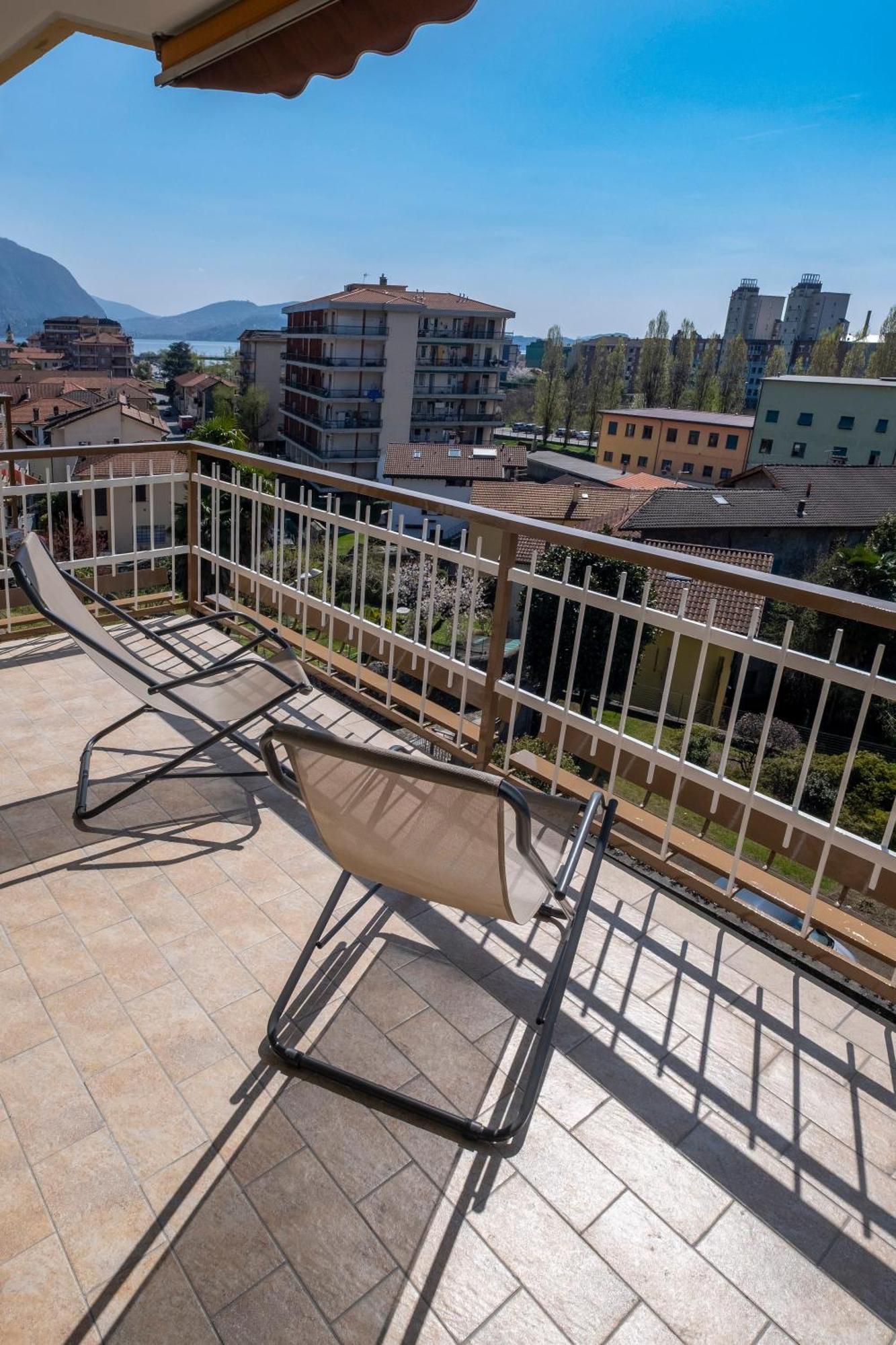 Casa Vacanze Heidi Vista Lago Verbania Exteriér fotografie